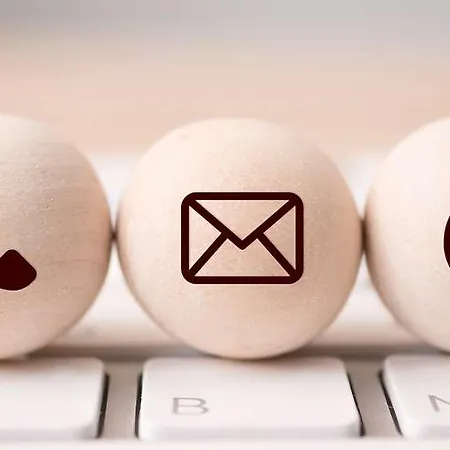 钟楼康贝尼酒店 酒店 贡比涅