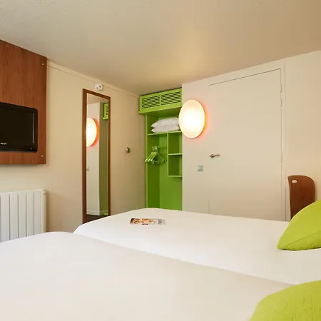 钟楼康贝尼酒店 酒店 贡比涅