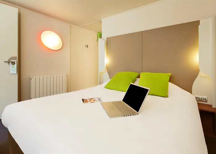 Hotel Campanile Nature - Compiegne 3*