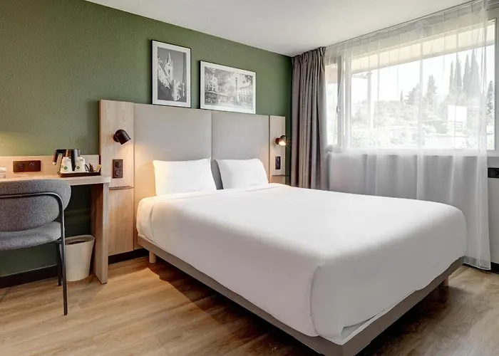 Campanile Nature - Compiegne 3*