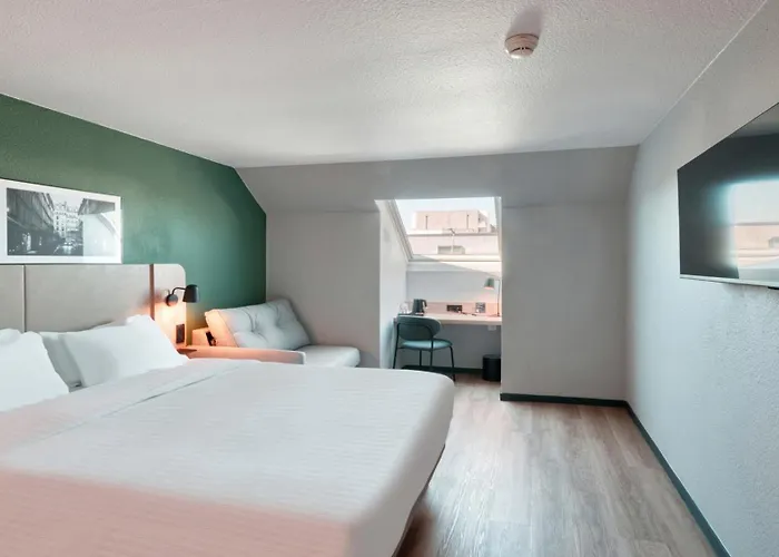 Campanile Nature - Compiegne