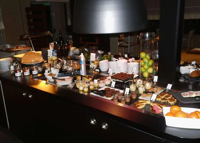 Hotel Campanile Nature - Compiegne