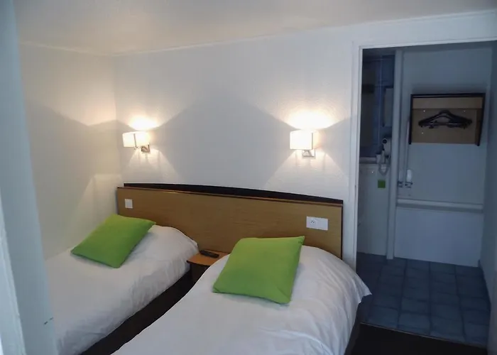 Hotel Campanile Nature - Compiegne